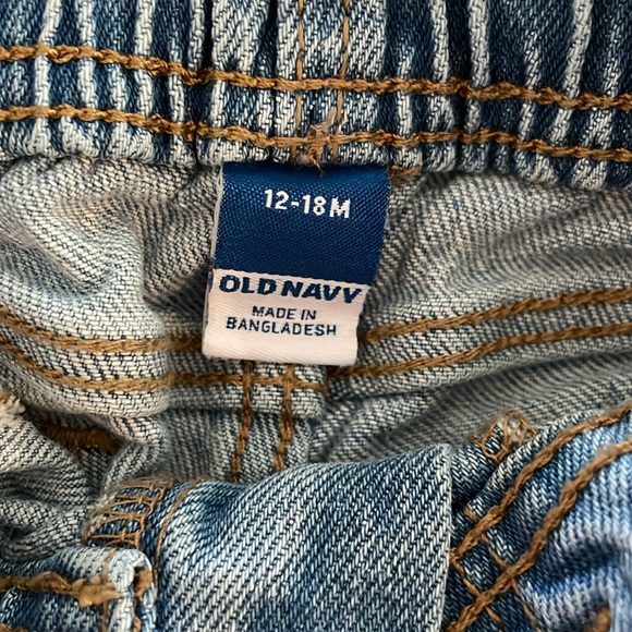 NWOT Old Navy Jeans - Picture 2 of 7